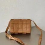 Woven-Padded-Cassette-Crossbody-Shoulder-Bag-in-Suede-591970-Camel-Woven-Padded-Cassette-Crossbody-Shoulder-Bag-in-Suede-591970-Camel-2.webp