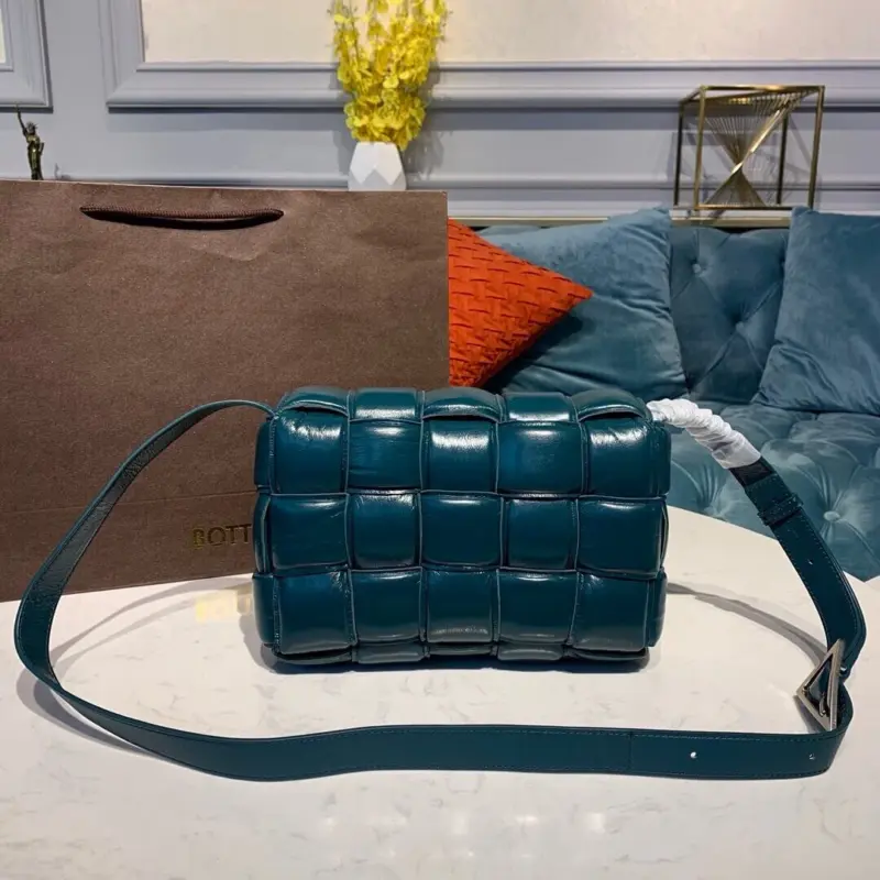 Woven-Padded-Cassette-Leather-Crossbody-Shoulder-Bag-591970-Dark-Green-Woven-Padded-Cassette-Leather-Crossbody-Shoulder-Bag-591970-Dark-Green-2.webp
