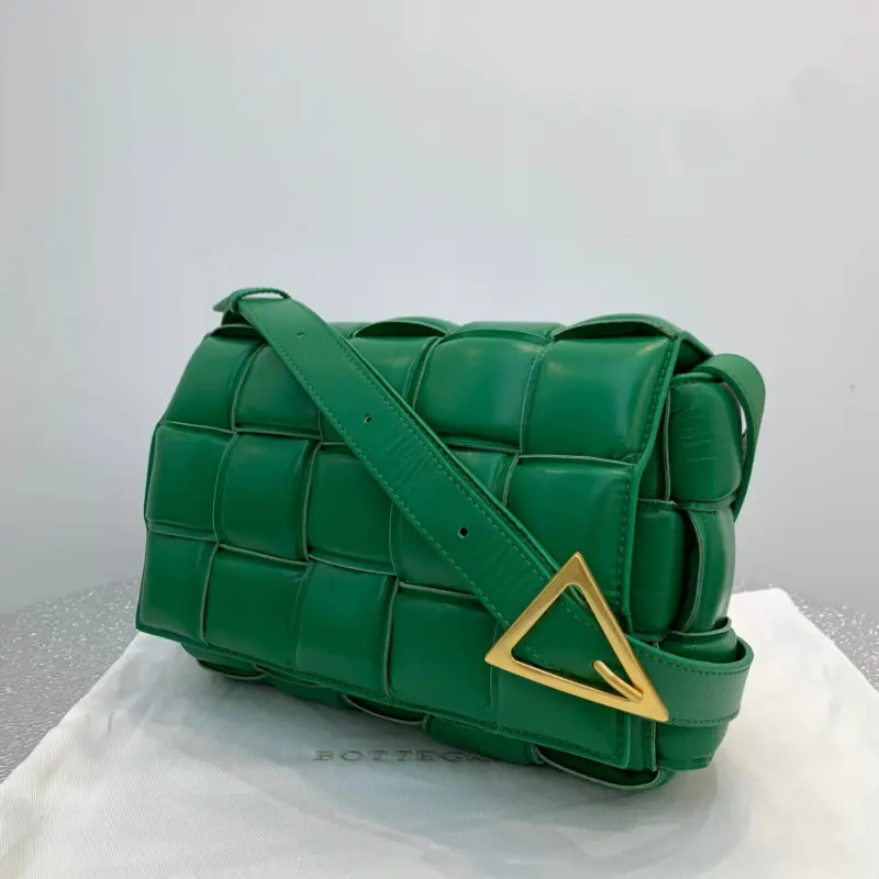 Woven-Padded-Cassette-Leather-Crossbody-Shoulder-Bag-591970-Green-Woven-Padded-Cassette-Leather-Crossbody-Shoulder-Bag-591970-Green-2.webp