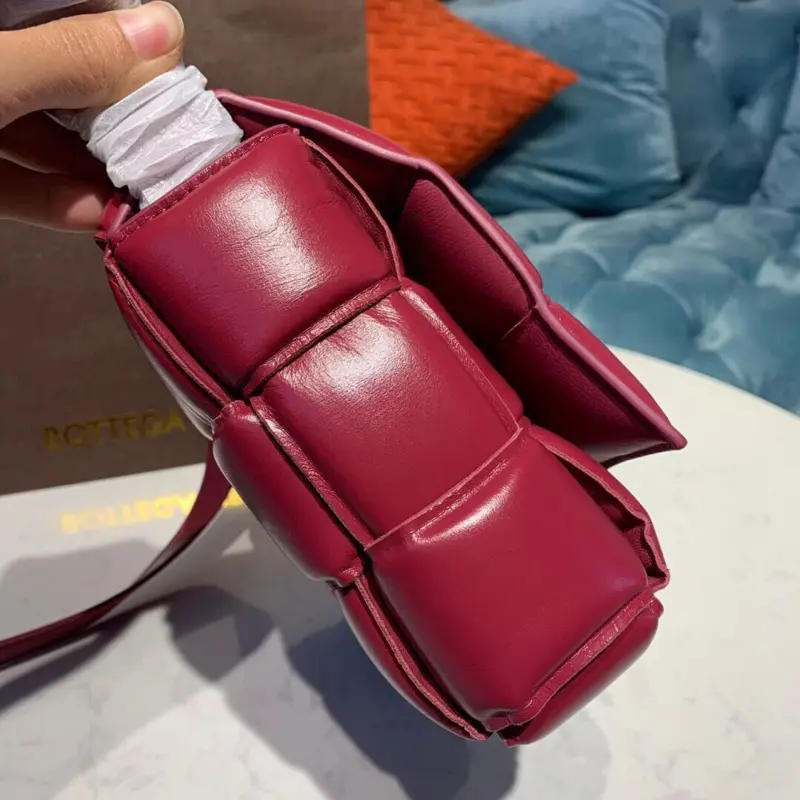 Woven-Padded-Cassette-Leather-Crossbody-Shoulder-Bag-591970-Rosy-Woven-Padded-Cassette-Leather-Crossbody-Shoulder-Bag-591970-Rosy-3.webp
